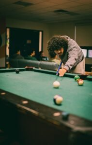pool, gameroom, college, billiards, 8-ball, play, balls, game